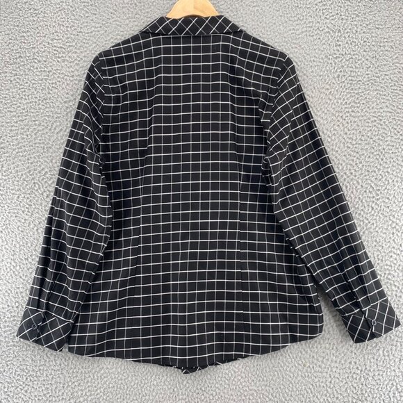 Chicos Top Womens 0.5 US Small Black No Iron Sateen Wing Collar Windowpane NWT - Picture 3 of 10